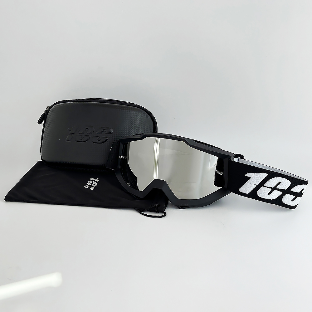 Off Road Motocross Helmet Goggles Set - Um conjunto de óculos de motocross